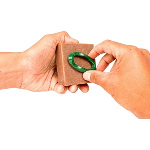 SQUATCHwh-grip-1_1_.jpg